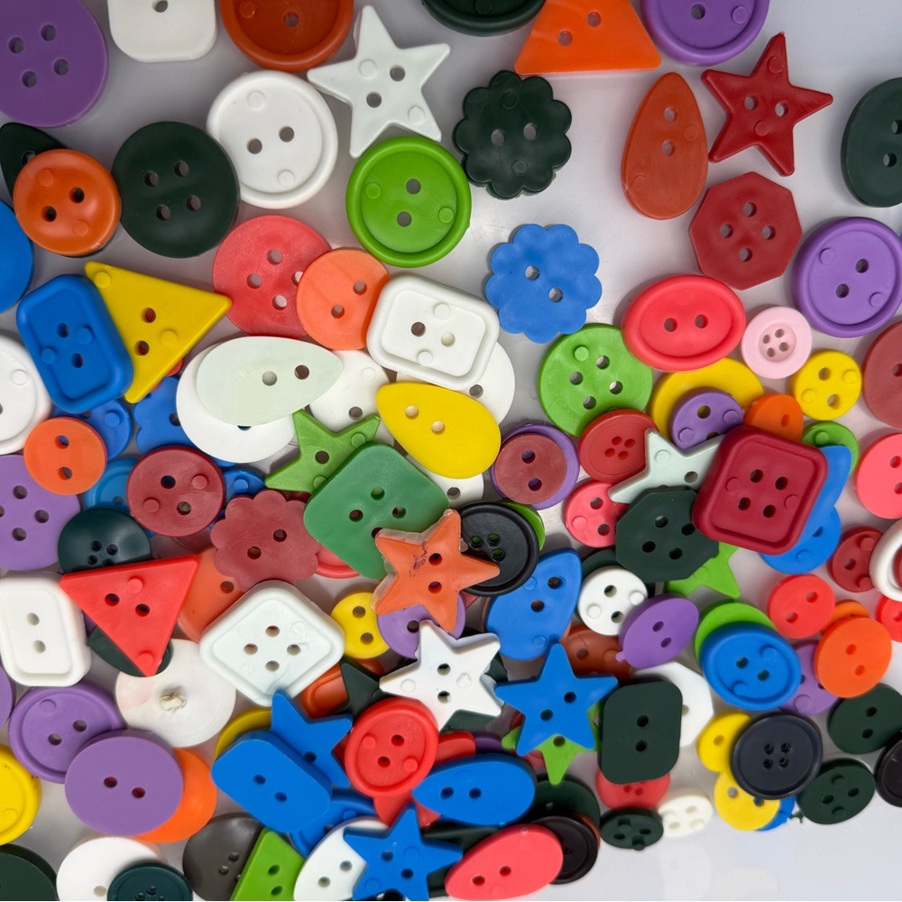 Lot Of 200 Plastic Buttons, Colorful,Stars,Oval, Square,Triangle,Sewing, Crafts